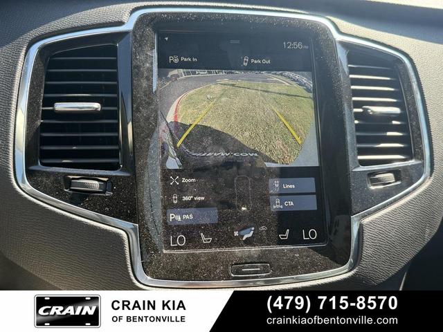 Photo of 2017 Crystal White Pearl Metallic Volvo XC90