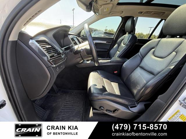 Photo of 2017 Crystal White Pearl Metallic Volvo XC90