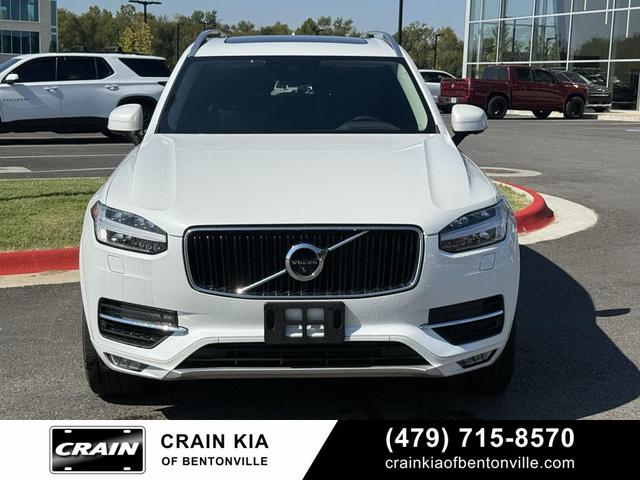 Photo of 2017 Crystal White Pearl Metallic Volvo XC90