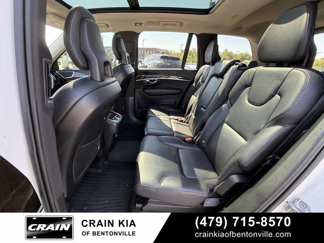 Photo of 2017 Crystal White Pearl Metallic Volvo XC90