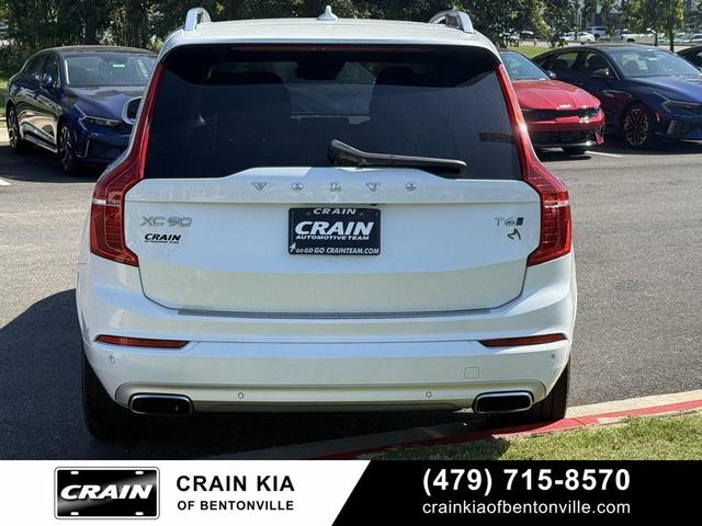 Photo of 2017 Crystal White Pearl Metallic Volvo XC90