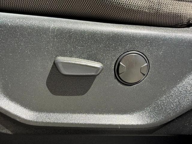 Photo of 2021 Oxford White Ford F-350