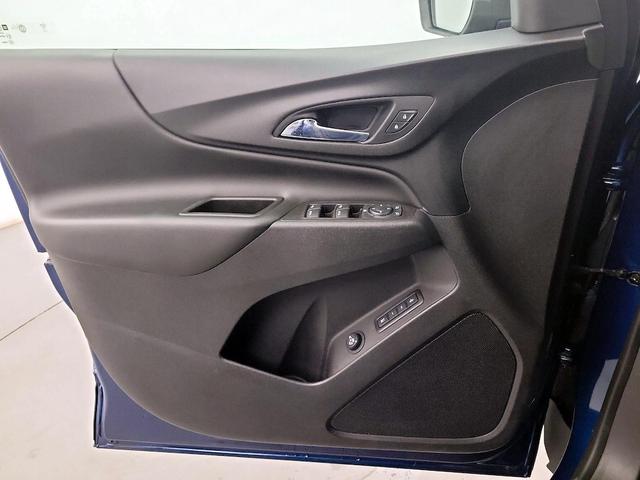 Photo of 2021 Blue Chevrolet Equinox