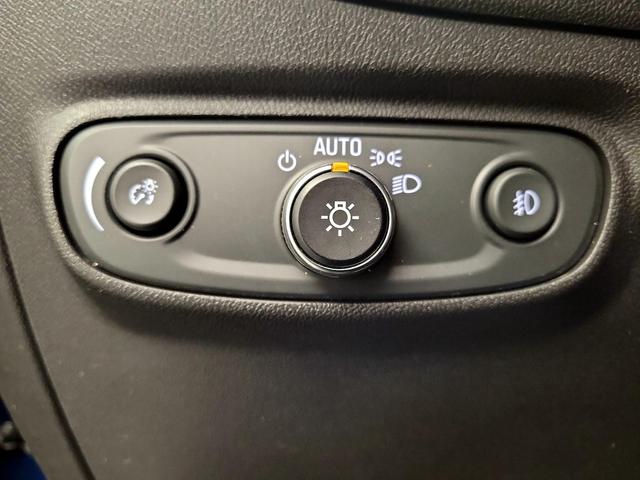 Photo of 2021 Blue Chevrolet Equinox
