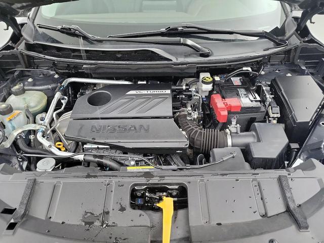 Photo of 2022 Gray Nissan Rogue