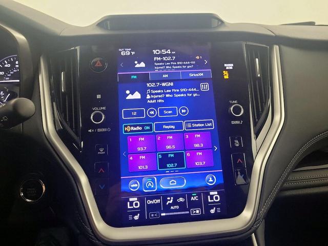 Photo of 2022 Gray Subaru Outback