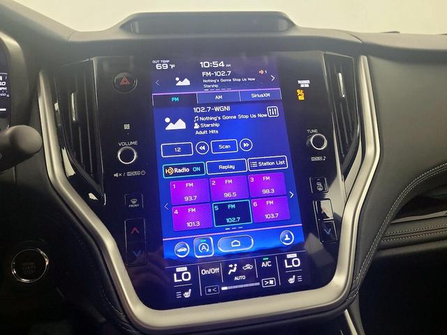 Photo of 2022 Gray Subaru Outback