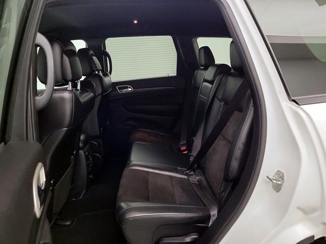 Photo of 2020 White Jeep Grand Cherokee