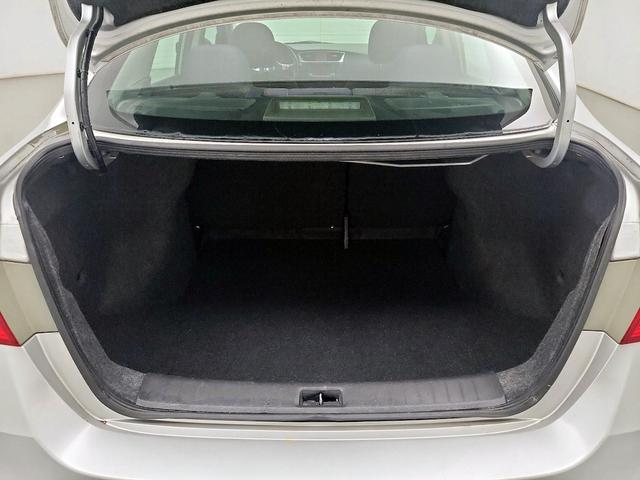 Photo of 2018 Silver Nissan Sentra