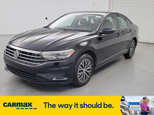 Photo of 2021 Black Volkswagen Jetta