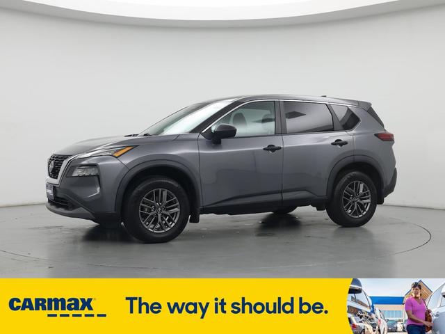 Photo of 2022 Gray Nissan Rogue