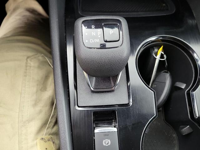 Photo of 2022 Gray Nissan Rogue