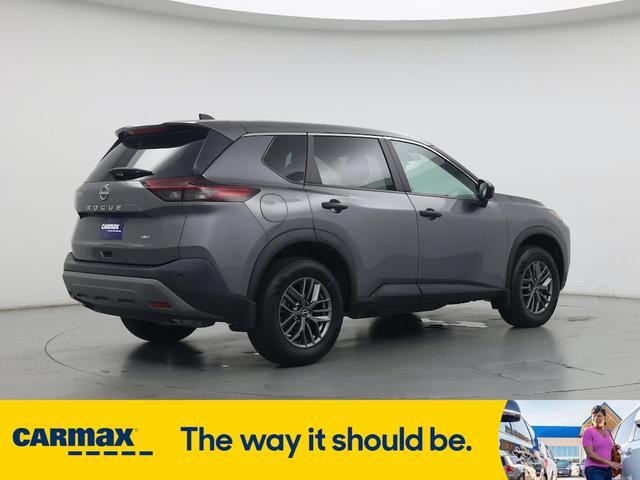 Photo of 2022 Gray Nissan Rogue