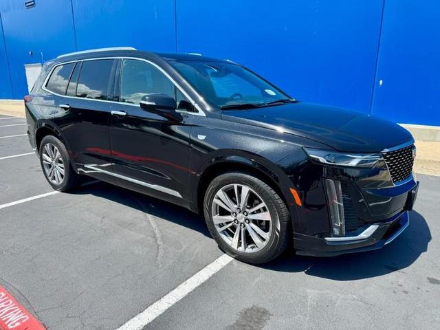 Photo of 2020 Stellar Black Metallic Cadillac XT6
