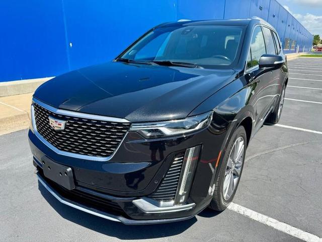 Photo of 2020 Stellar Black Metallic Cadillac XT6
