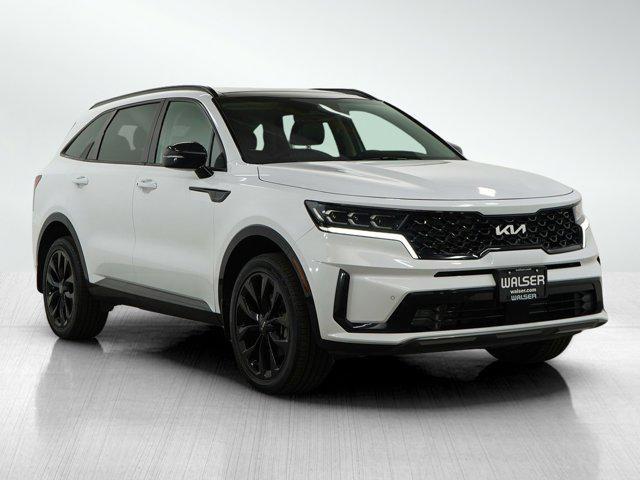 Photo of 2022 Ebony Black Kia Sorento