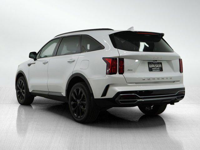 Photo of 2022 Ebony Black Kia Sorento