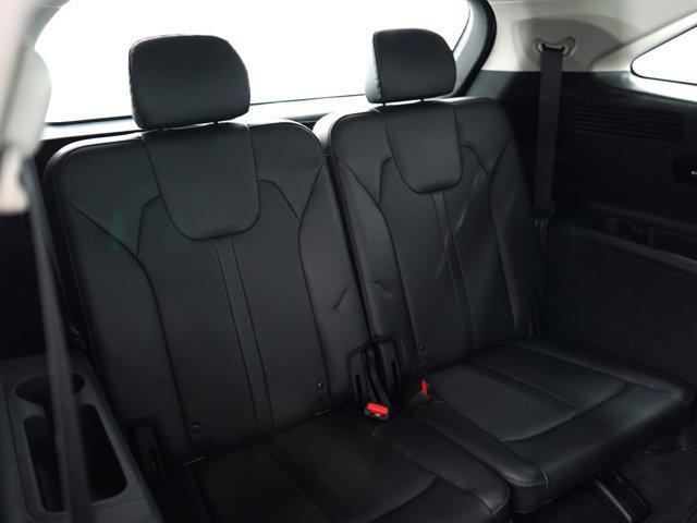 Photo of 2022 Ebony Black Kia Sorento