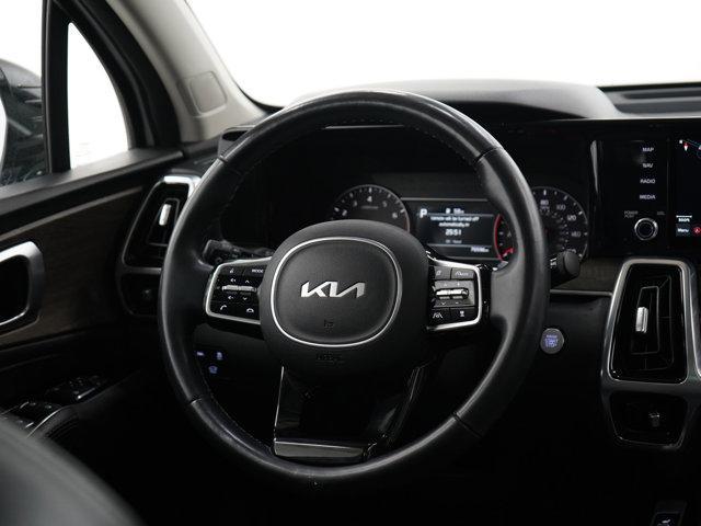 Photo of 2022 Ebony Black Kia Sorento