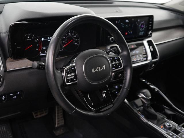 Photo of 2022 Ebony Black Kia Sorento