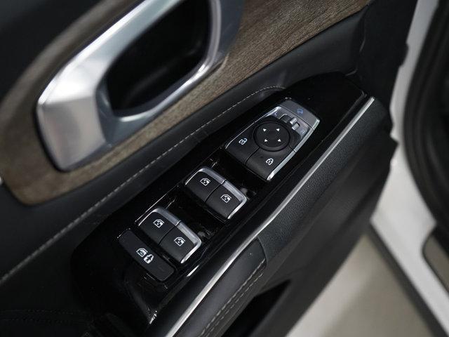 Photo of 2022 Ebony Black Kia Sorento