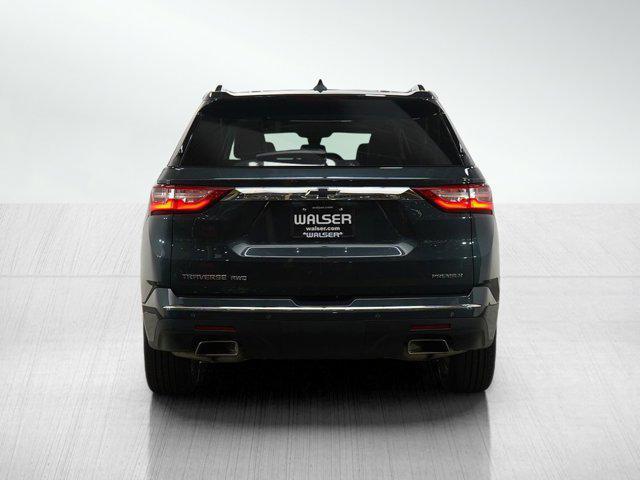 Photo of 2019 Graphite Metallic Chevrolet Traverse