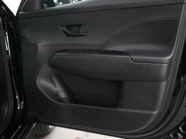 Photo of 2025 Abyss Black Pearl Hyundai KONA