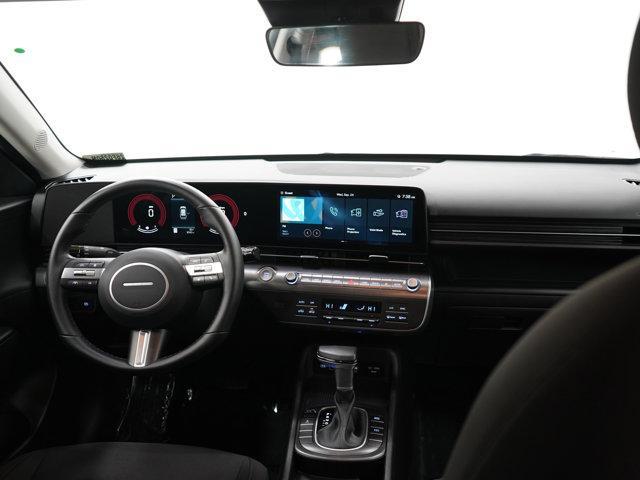 Photo of 2025 Abyss Black Pearl Hyundai KONA