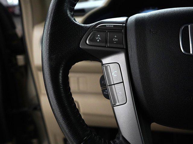 Photo of 2009 Gold Honda Pilot