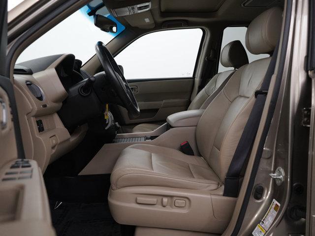 Photo of 2009 Gold Honda Pilot