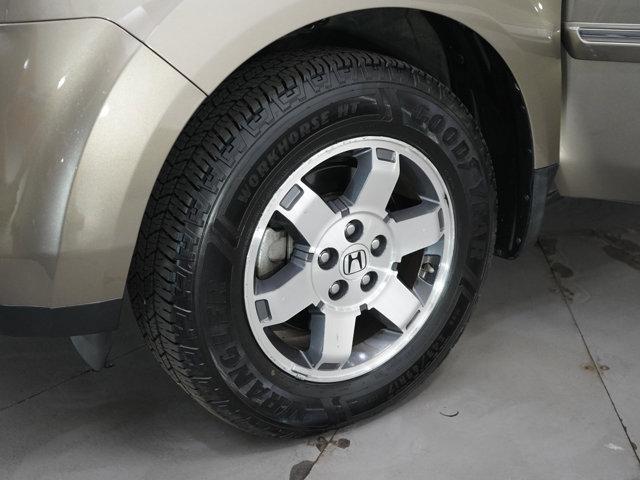 Photo of 2009 Gold Honda Pilot