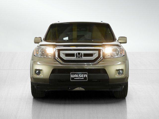 Photo of 2009 Gold Honda Pilot