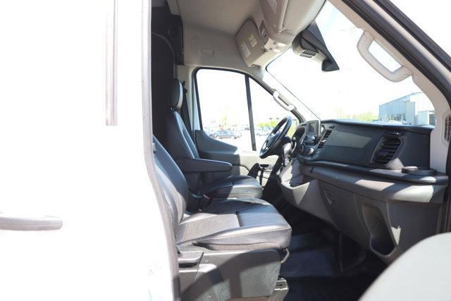 Photo of 2024 Oxford White Ford Transit-250