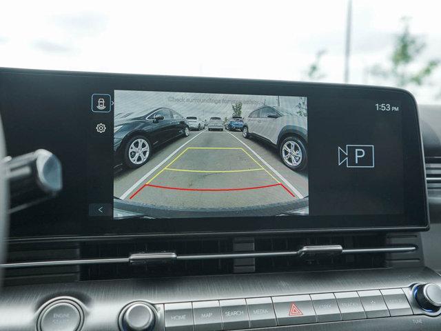 Photo of 2025 Atlas White Hyundai KONA