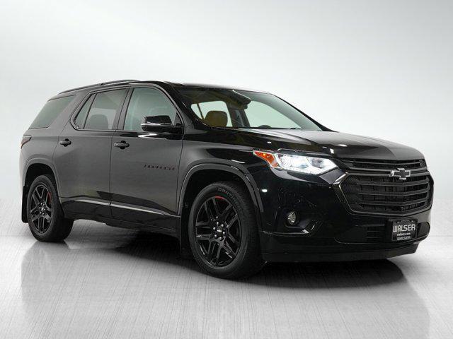 Photo of 2020 Mosaic Black Metallic Chevrolet Traverse