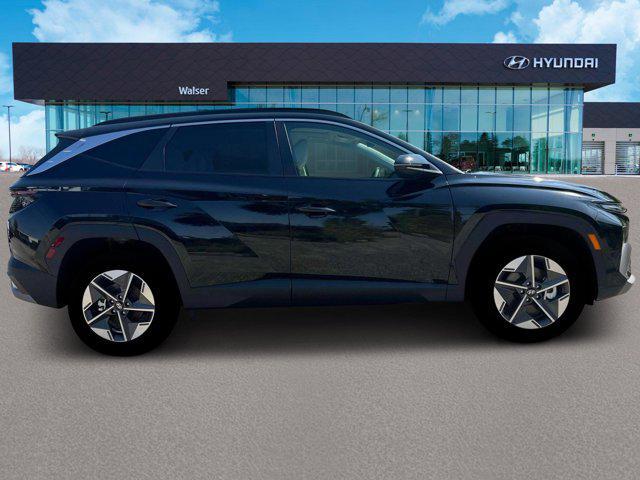 Photo of 2025 Ash Black Hyundai TUCSON Hybrid