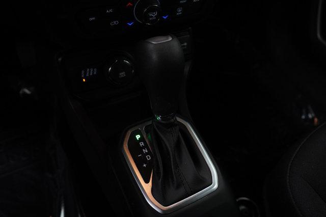 Photo of 2021 Bikini Metallic Clearcoat Jeep Renegade