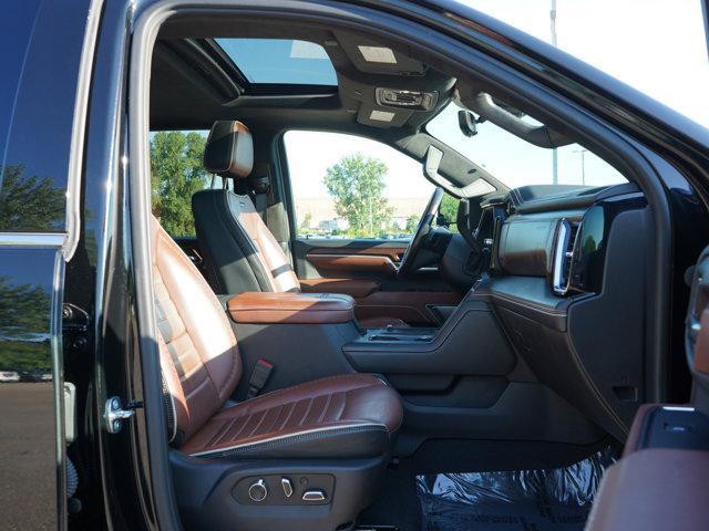 Photo of 2024 Onyx Black GMC Sierra 3500