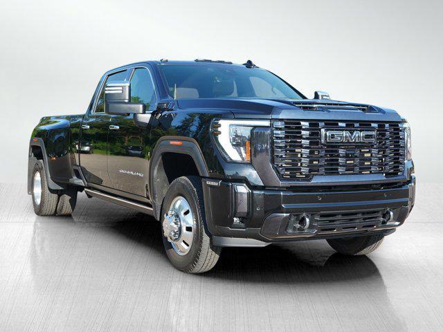 Photo of 2024 Onyx Black GMC Sierra 3500