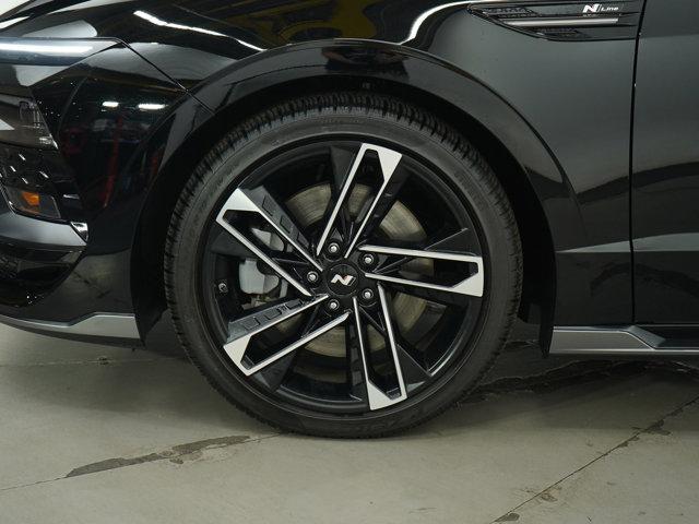 Photo of 2024 Onyx Black Hyundai SONATA