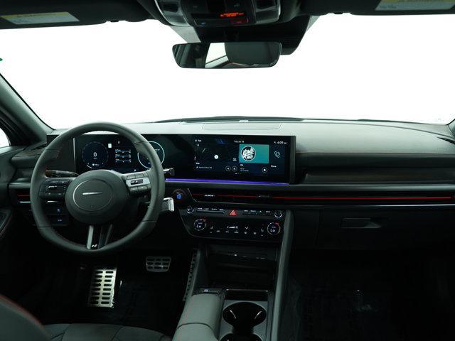 Photo of 2024 Onyx Black Hyundai SONATA