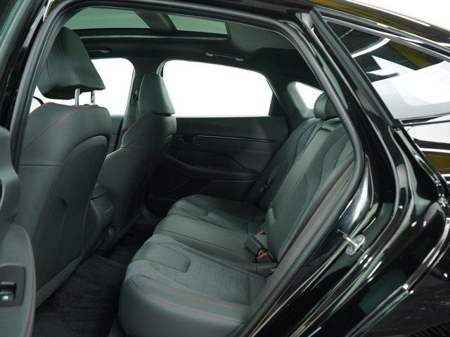 Photo of 2024 Onyx Black Hyundai SONATA