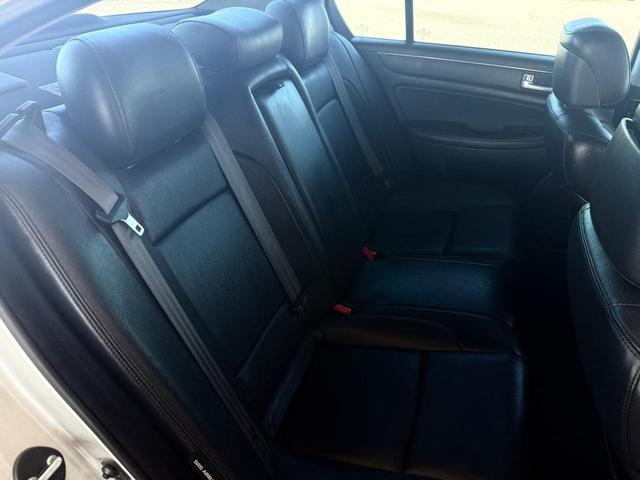 Photo of 2012 Silver Hyundai Genesis