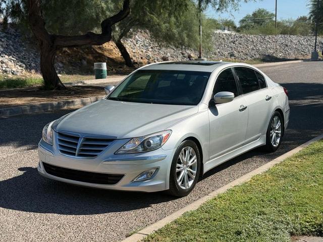 Photo of 2012 Silver Hyundai Genesis