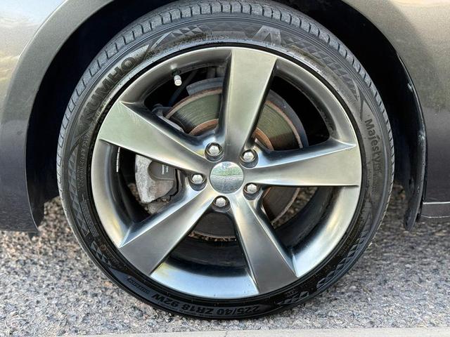 Photo of 2016 Gray Dodge Dart