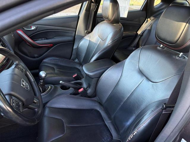 Photo of 2016 Gray Dodge Dart