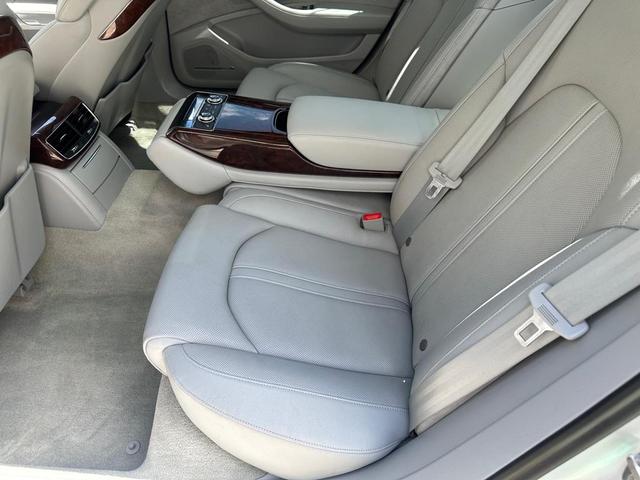 Photo of 2013 SLIVER Audi A8