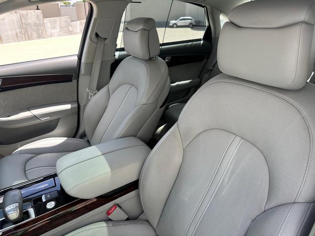 Photo of 2013 SLIVER Audi A8