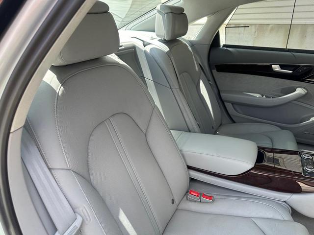 Photo of 2013 SLIVER Audi A8
