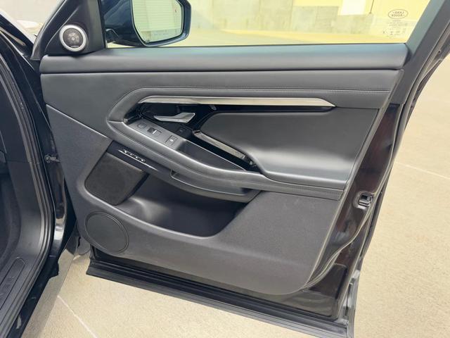 Photo of 2020 BLACK Land Rover Range Rover Evoque